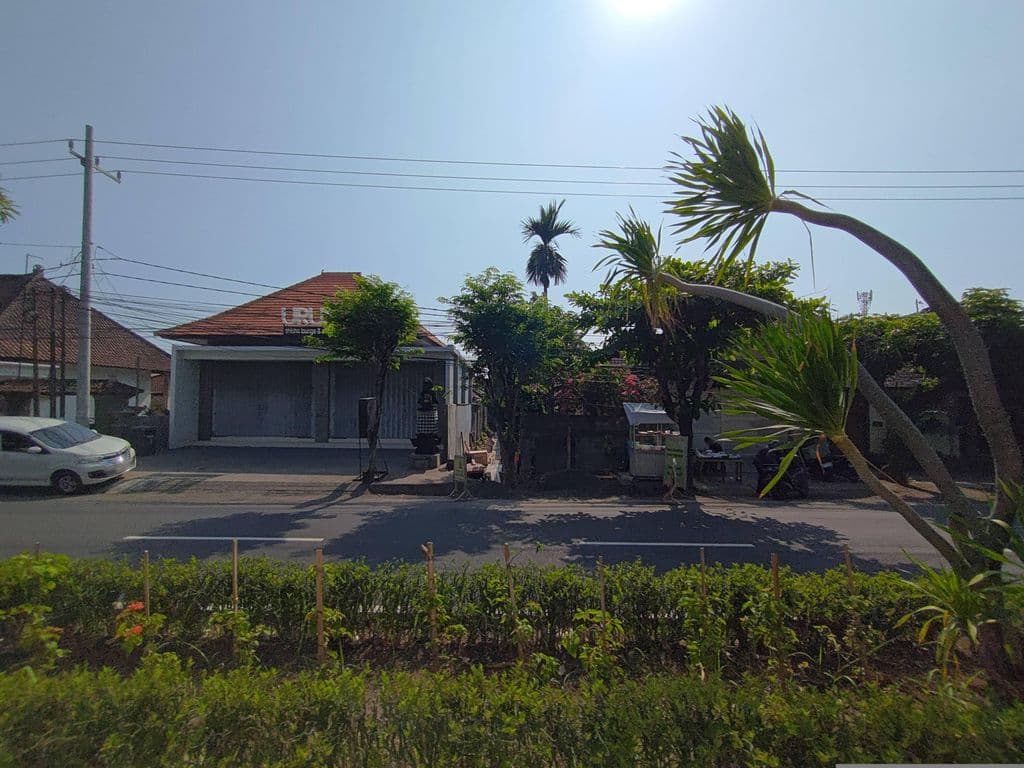 Street view near Urus Shisha Lounge - Shop and hookah cafe