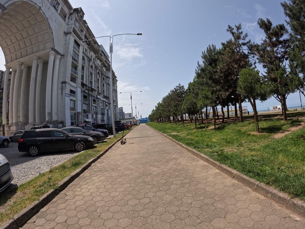 Street view near شيشة القاهرة / Egyptian shesha/ شيشة عربية / ეგვიპტური ჩილიმი