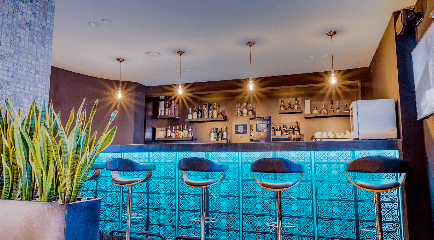 HUGGO Bar