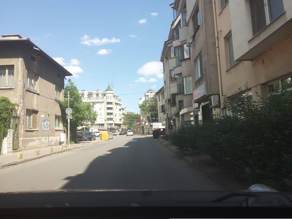 Street view near Nargile REEMA Shisha WORLD