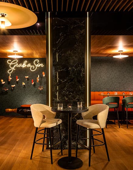 Divine Bar and Dine photo 6