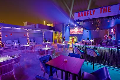 High Five Bar & Lounge photo 4