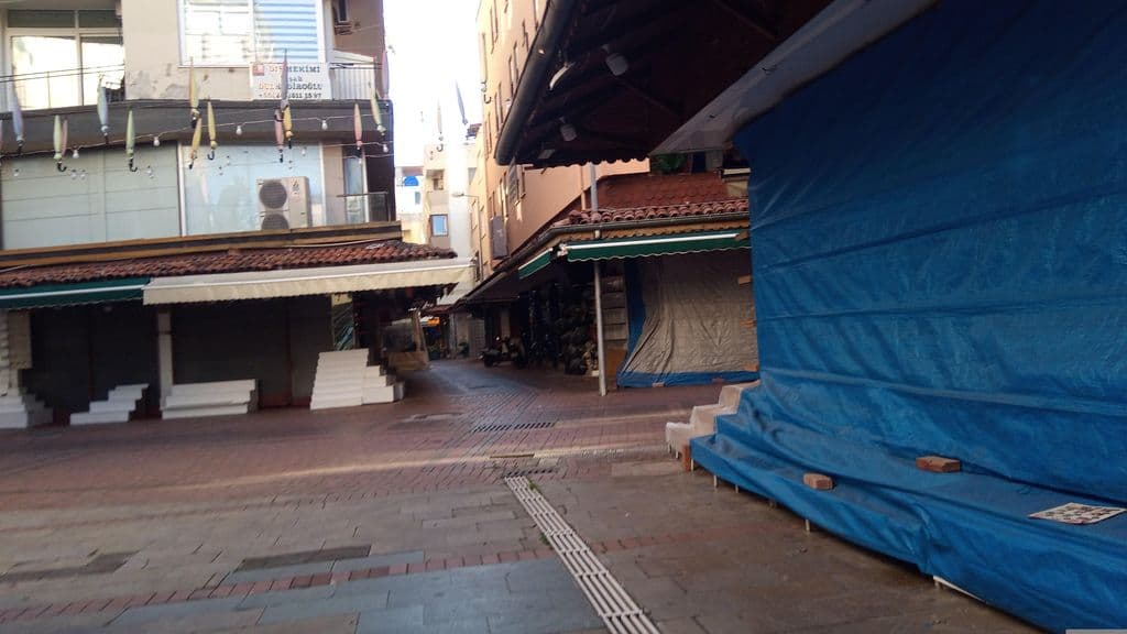 Street view near Organic Garden - Souvenir Shop