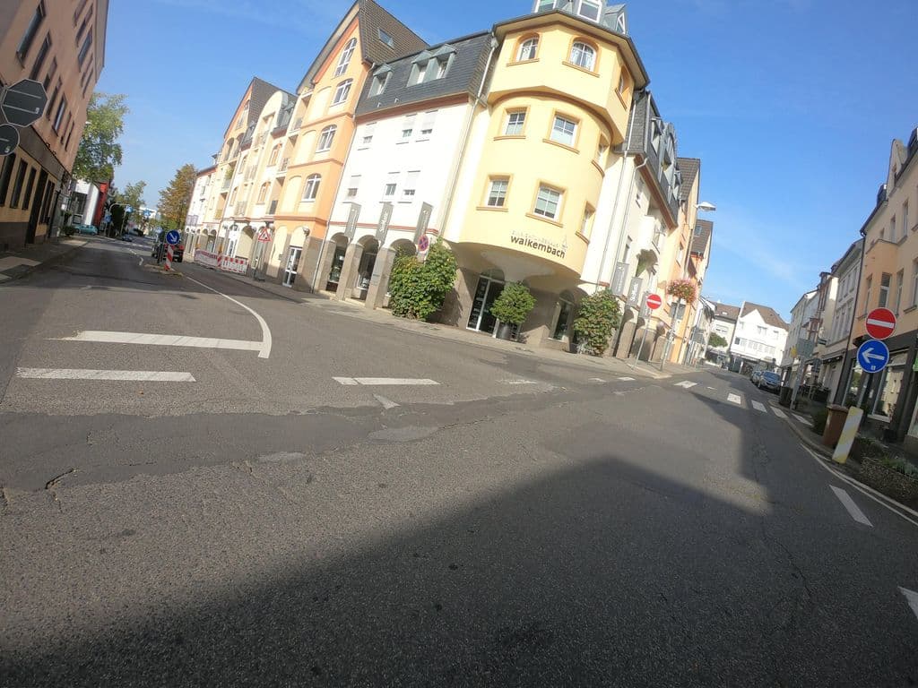 Street view near TÖ´s Lounge