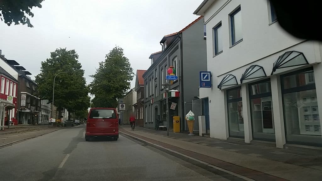 Street view near Cleopatra café & lounge