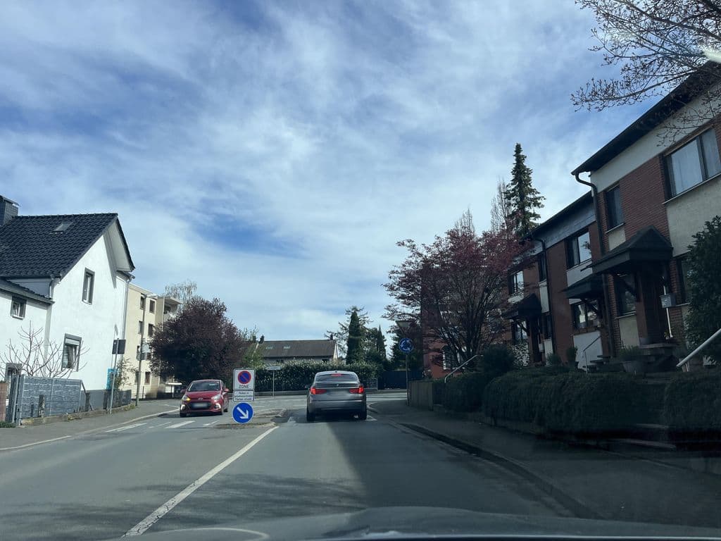 Street view near ASLAN KIOSK & SHISHA SHOP