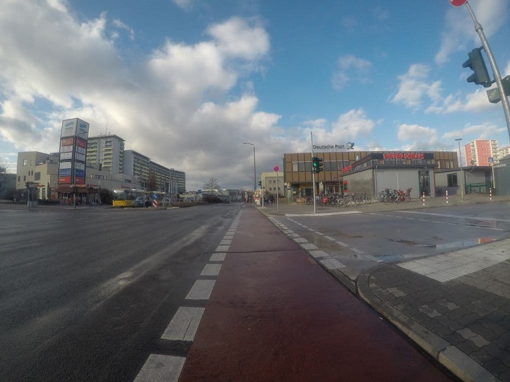 Street view near Amo Shisha Shop