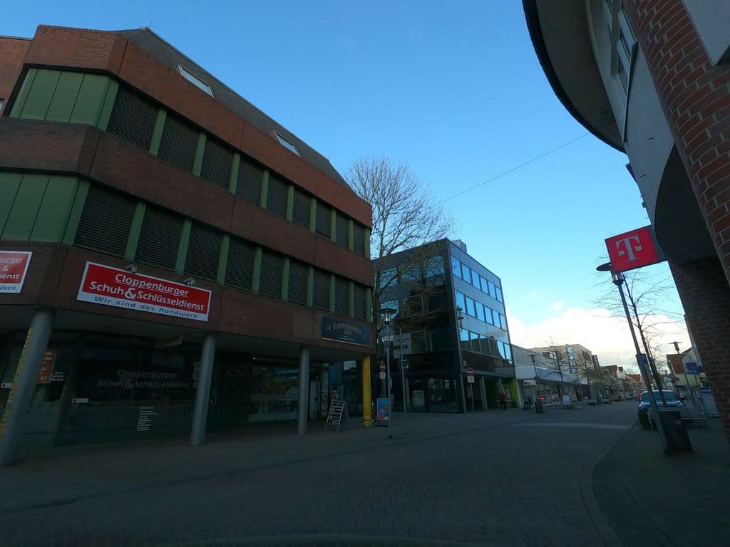 Street view near Cloppenburger Shop