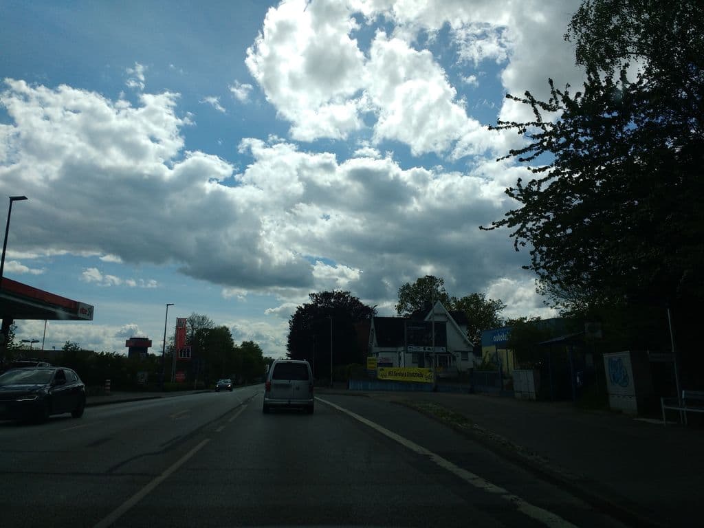 Street view near La Vie Bar & Hookah