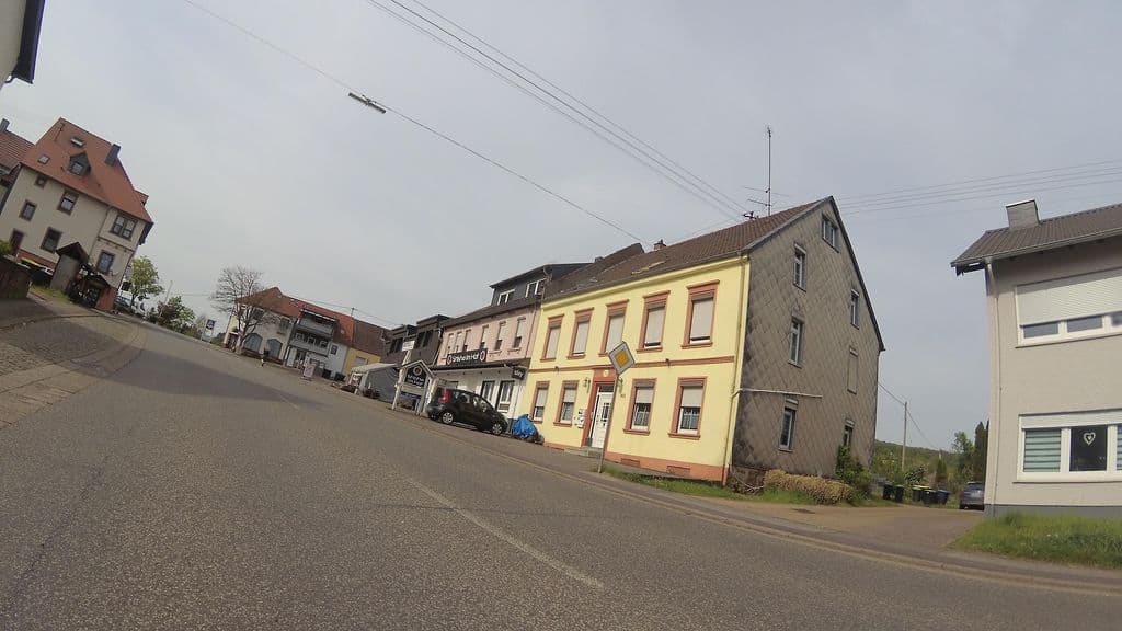 Street view near Shisha im Hof