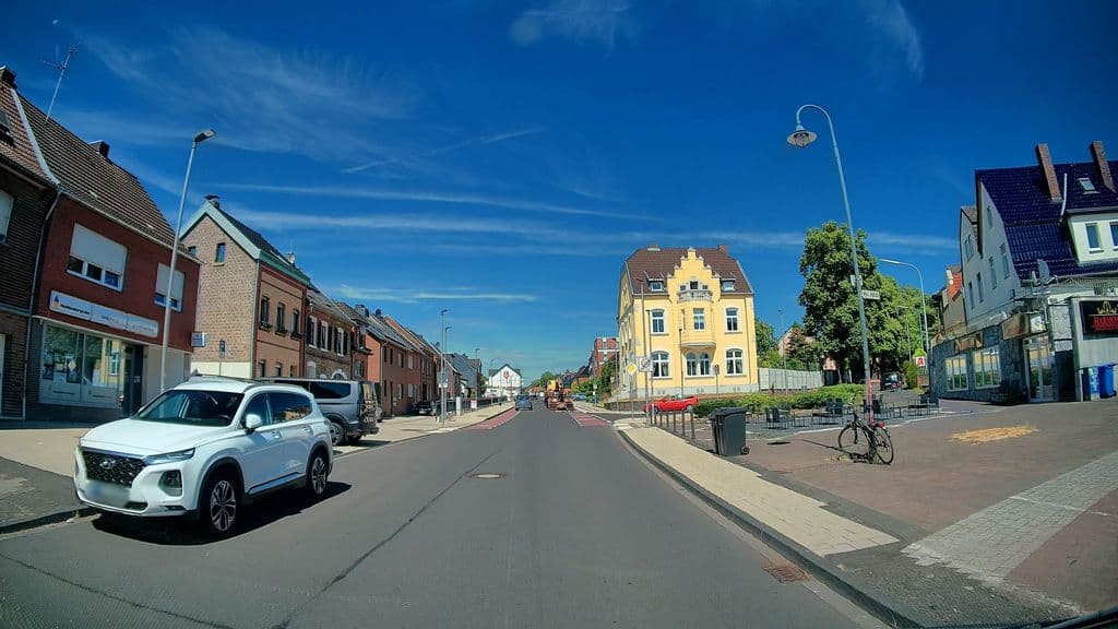 Street view near Harmony Shisha Lounge