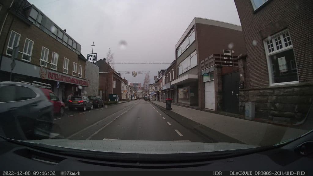 Street view near Diamond Shisha Lounge