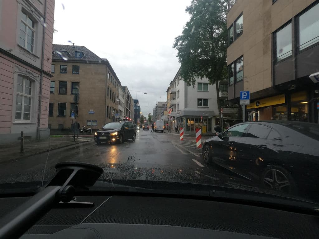 Street view near Cloud 47