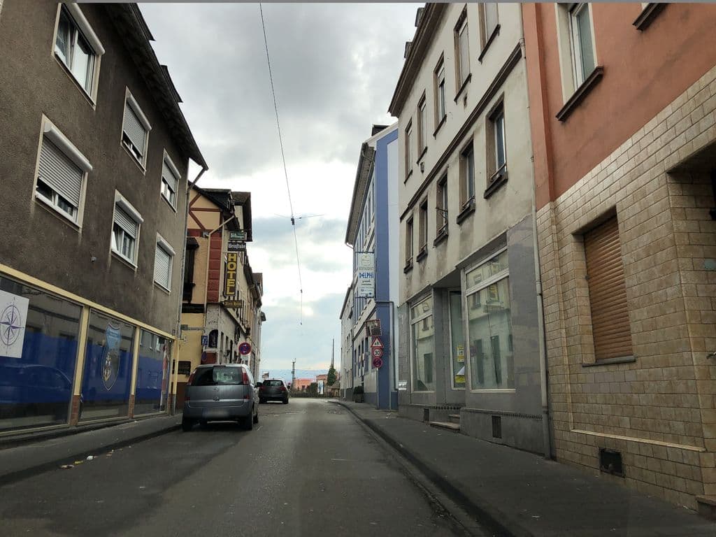 Street view near Sultan Shisha-Paradies