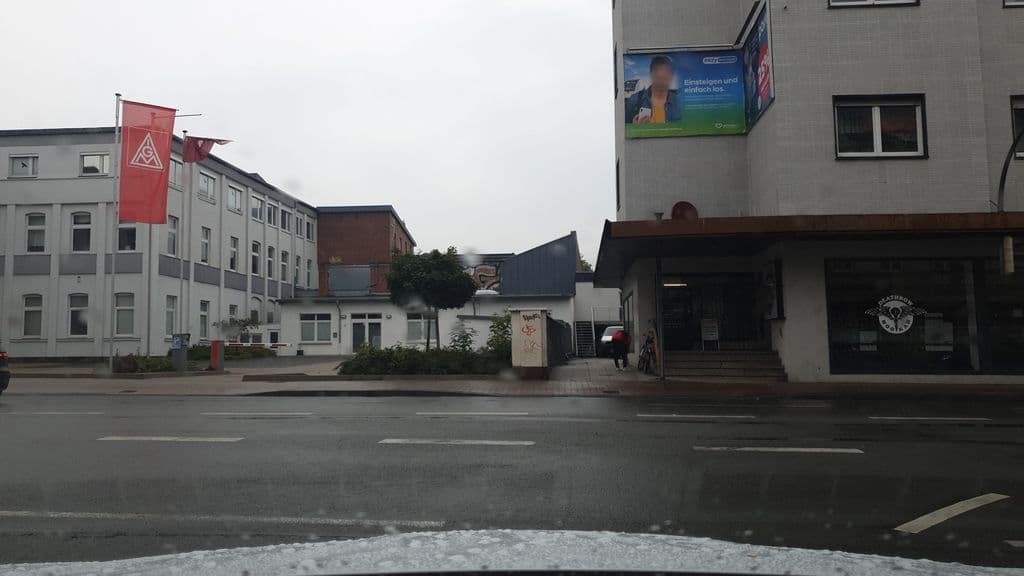 Street view near Planet Store Minden - Shisha / Vape Shop Minden - E-Zigaretten ( Aroma, Liquid,) - Fitness Produkte ESN - Kiosk - Süßwaren