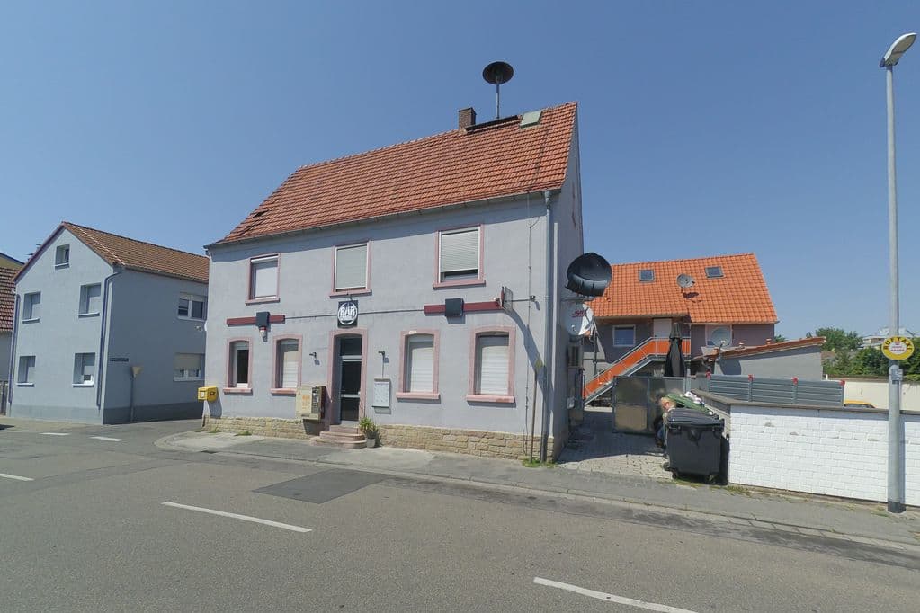 Street view near 105 Chimney