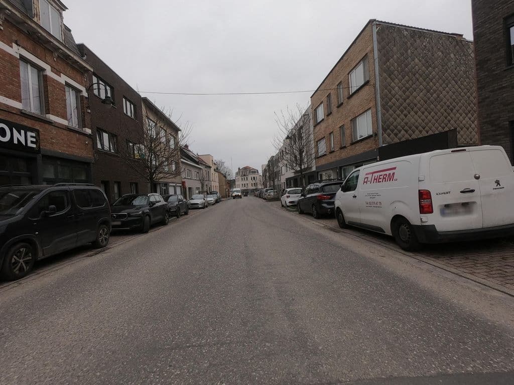 Street view near chicha top one