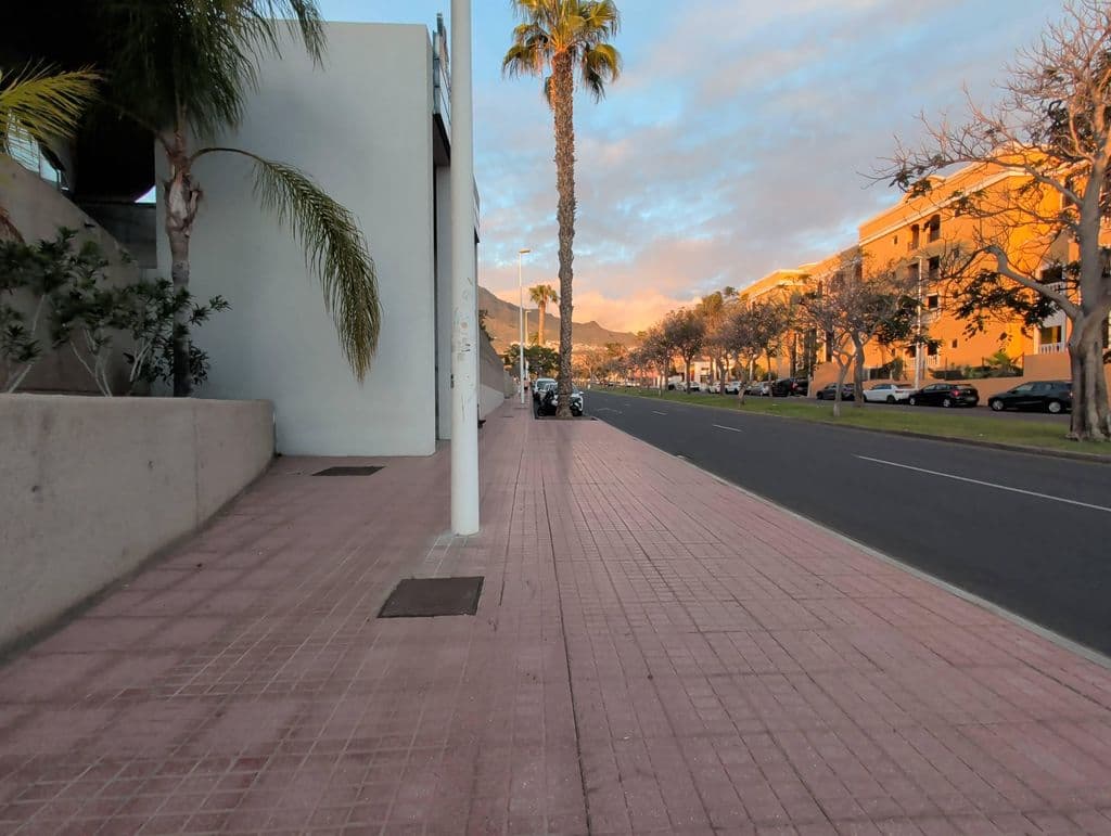 Street view near Lateral club