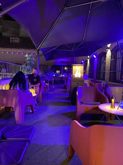 HOOKAHLIA - BEACH LOUNGE