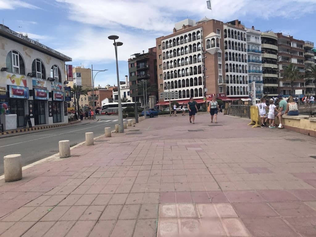 Street view near Shisha bar