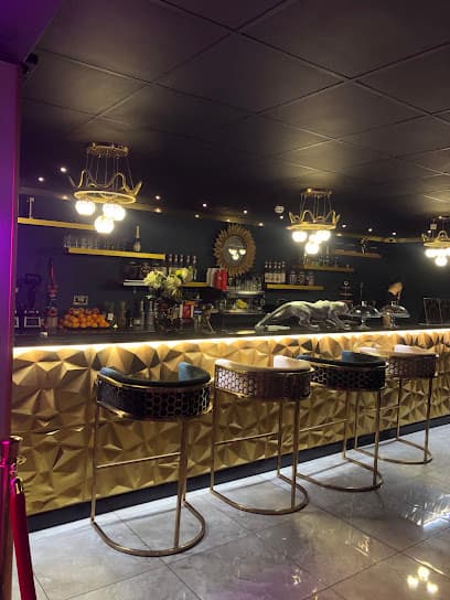 Laily lounge photo 1