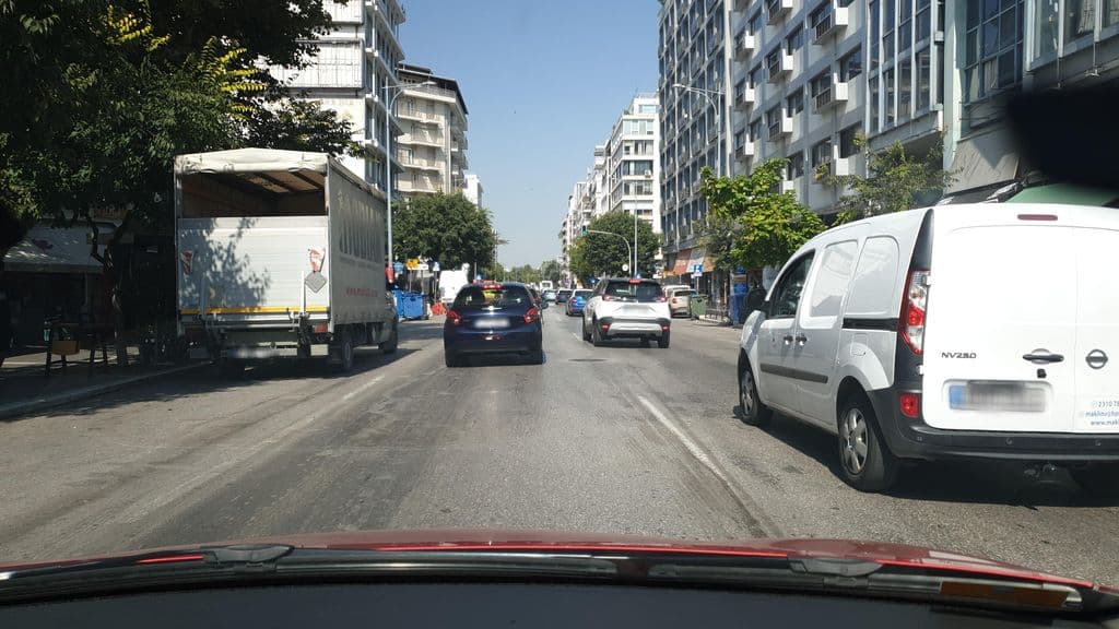 Street view near Urus Lounge
