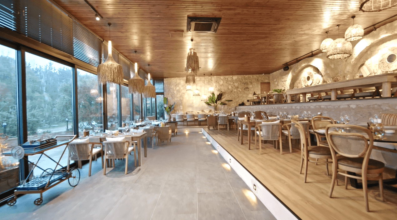 Mystique Pool Lounge & Bar photo 4