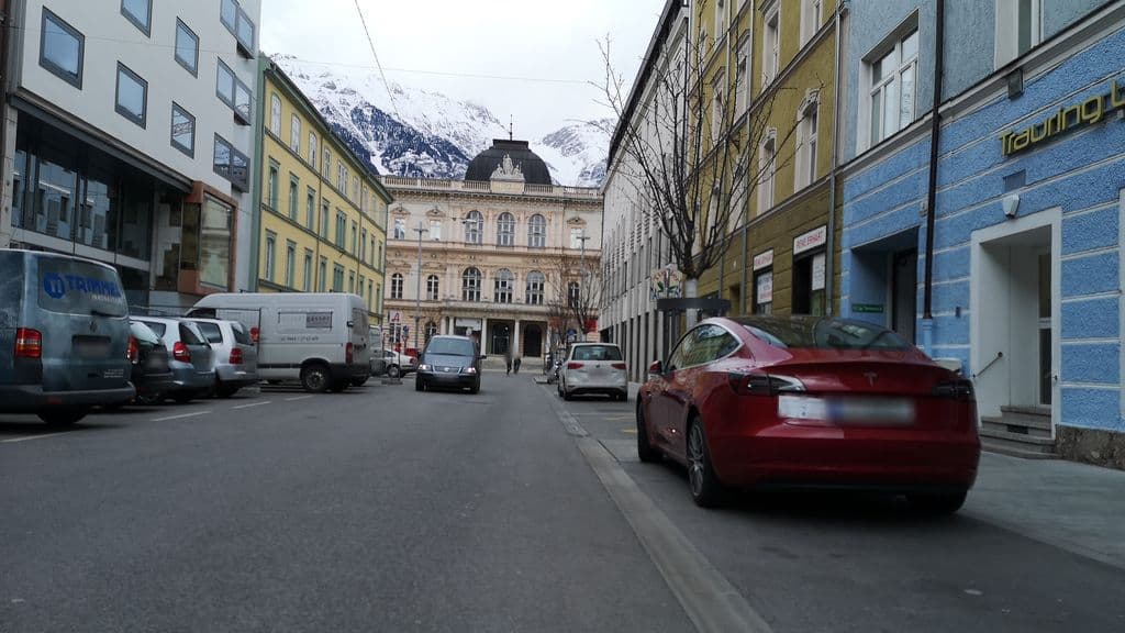 Street view near shisha laden innsbruck