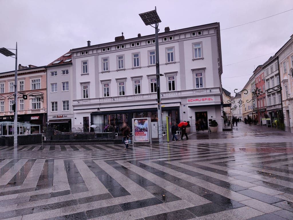 Street view near Café Central Bar - Premium Shisha