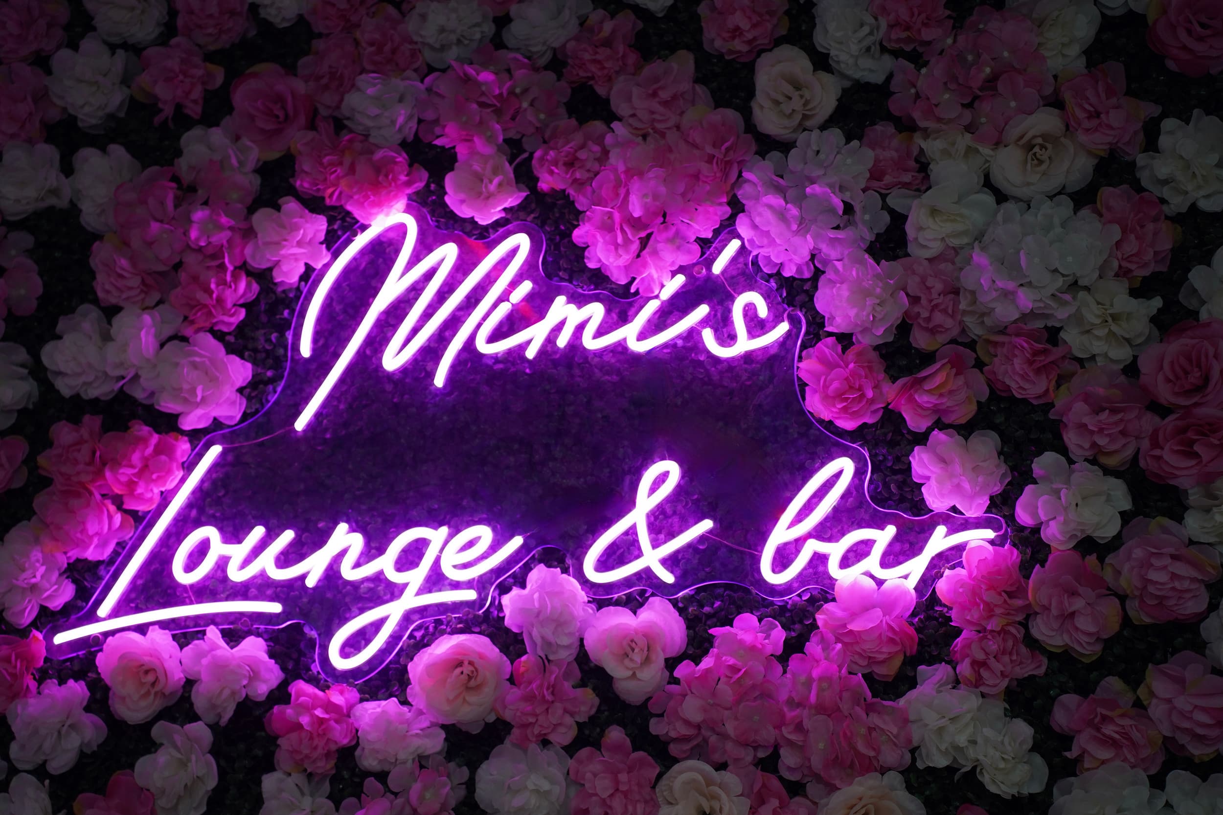Mimis Lounge & Bar photo 1