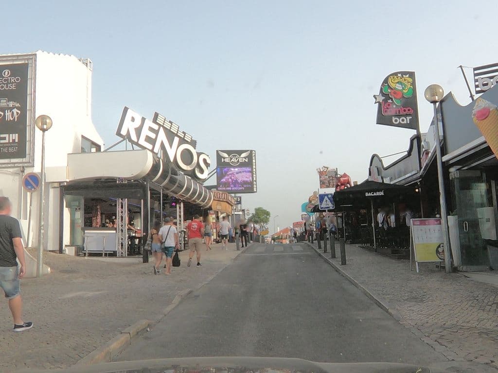 Street view near Shisha Store Portugal