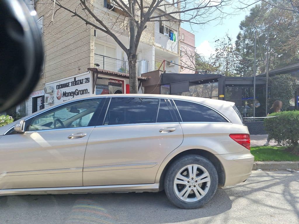 Street view near Dubai Lounge & More