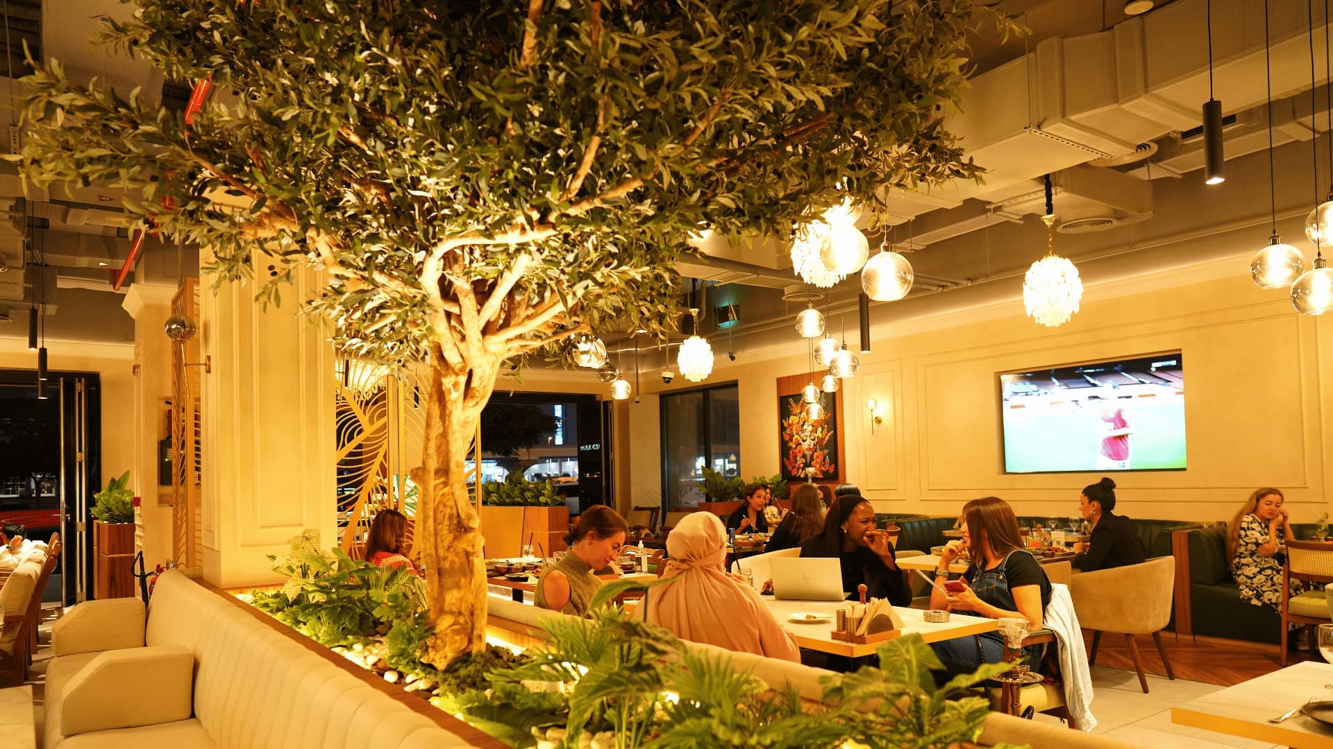 Otantik Cafe & Restaurant - Al Manara photo 4