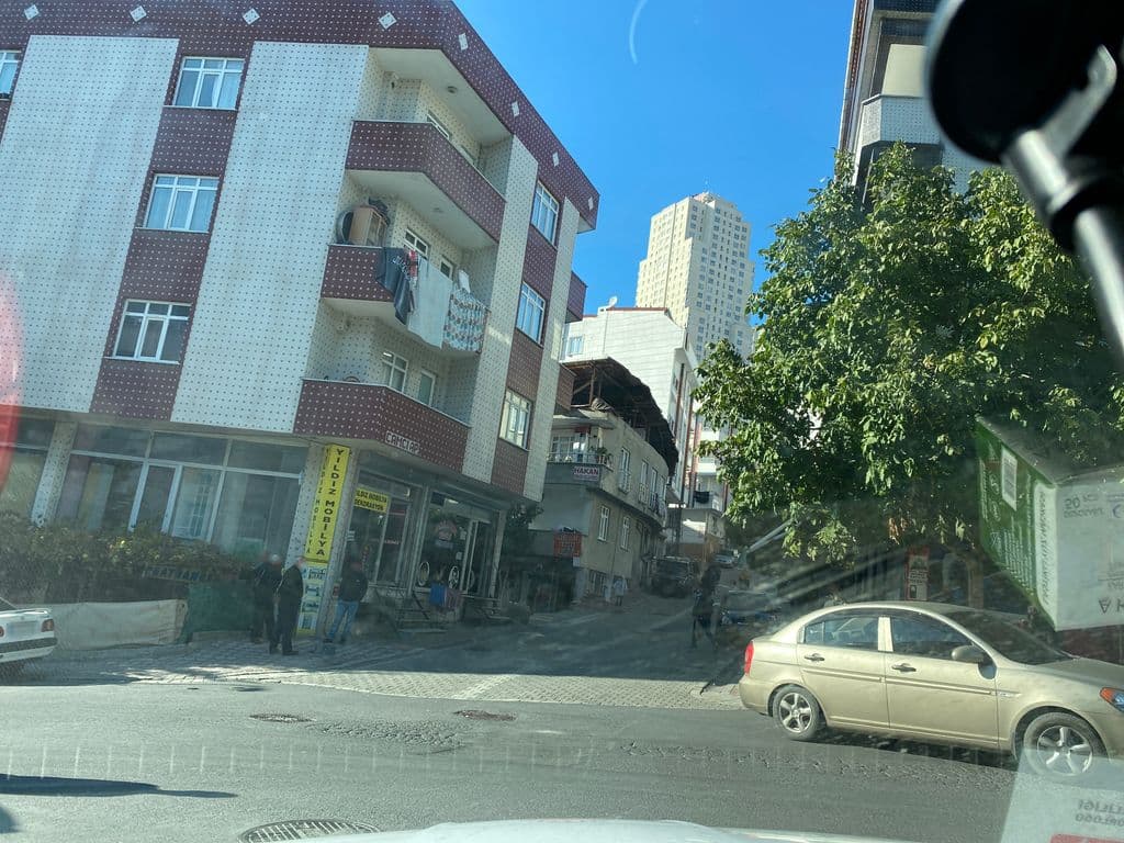 Street view near Çınar büfe nargile tütün