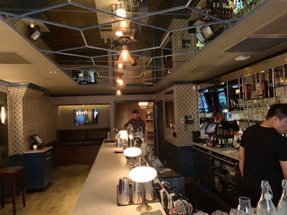 Black Hound Bar & Lounge