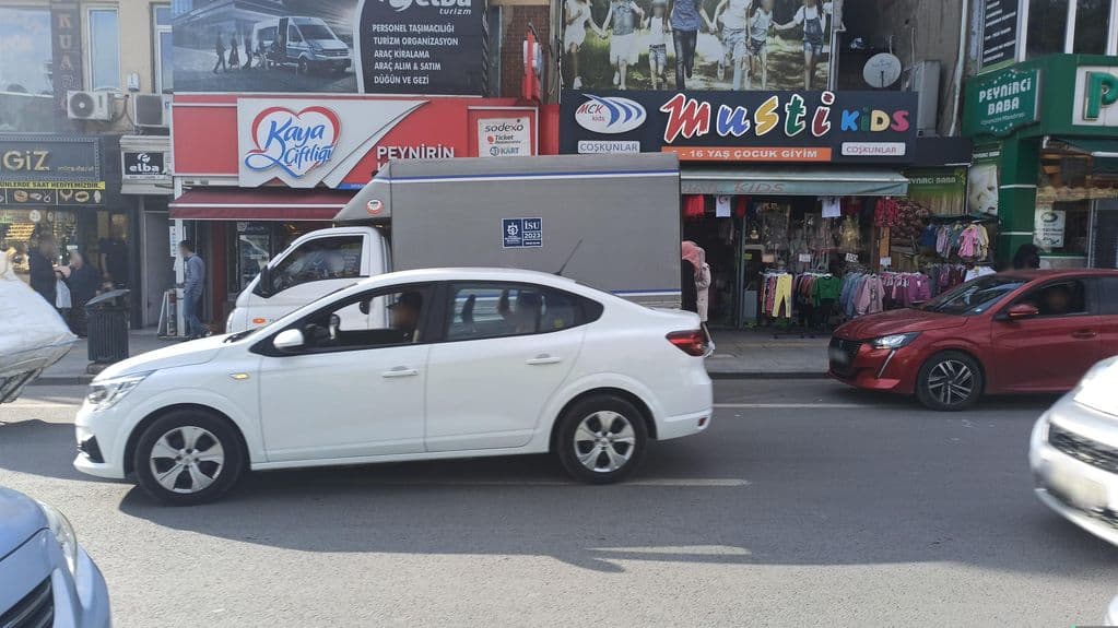 Street view near Osmanlı Nargile ve Hediyelik Eşya