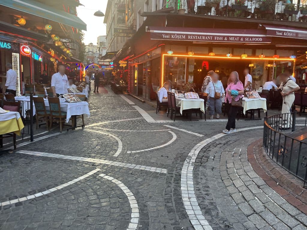 Street view near Turkish cuisine & Shisha & Pub & Cocktail
