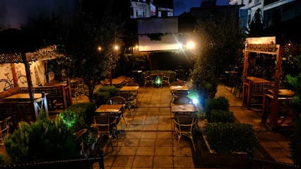 ANTIQA Cafe - Lounge photo 4