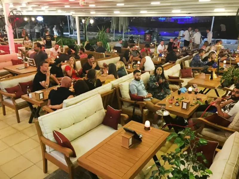 Cafe de dubai photo 4