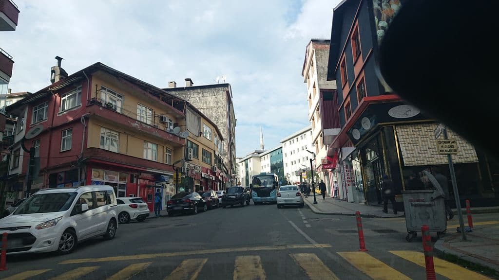 Street view near Trabzon Nargile | Trabzon Tütün