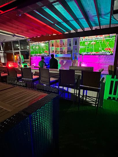 Channel Side Bar & Grill