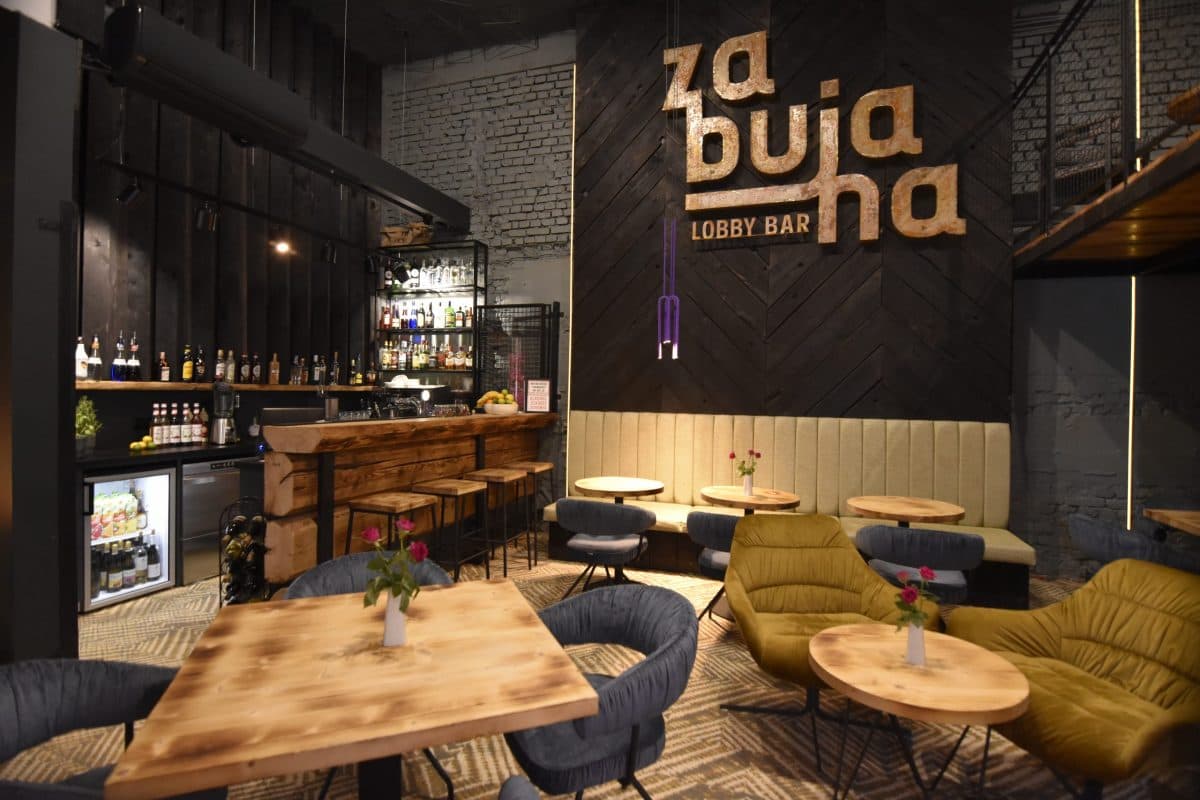 Zabujana Lobby Bar