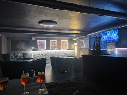 Smoke Bar Most photo 1
