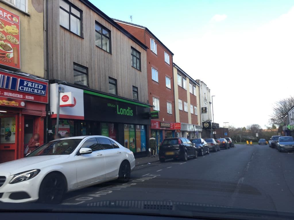 Street view near Aladdin Turkish Restaurant