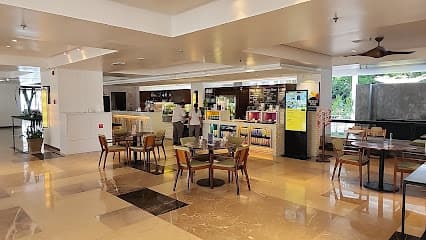 Axis Lounge