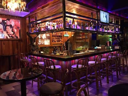 Talon Pub & Lounge