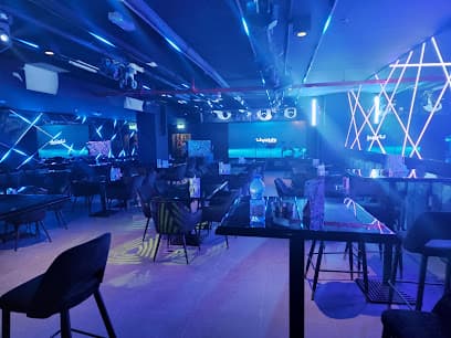 Level R Lounge