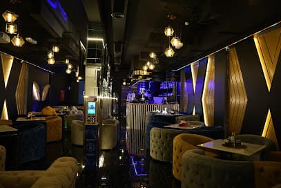 Adhi Raat Cafe And Lounge - Best Russian Shisha in Dubai