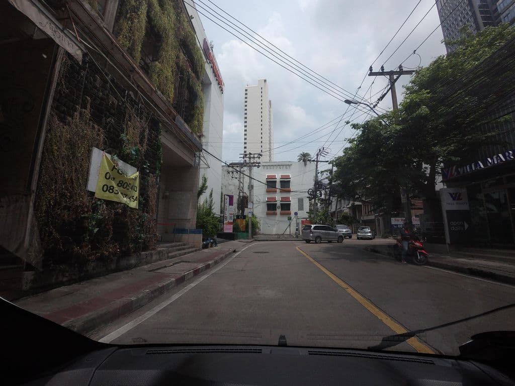 Street view near Saint Of Salt
