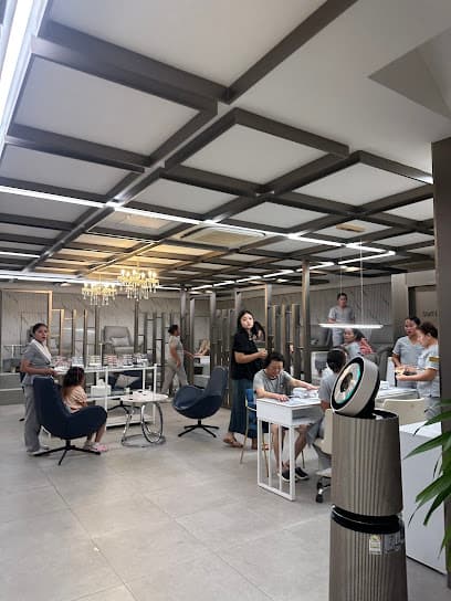J Lounge photo 1